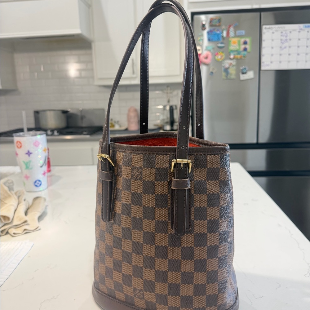 Louis Vuitton Brown Damier Bucket Tote - Picture 2 of 12